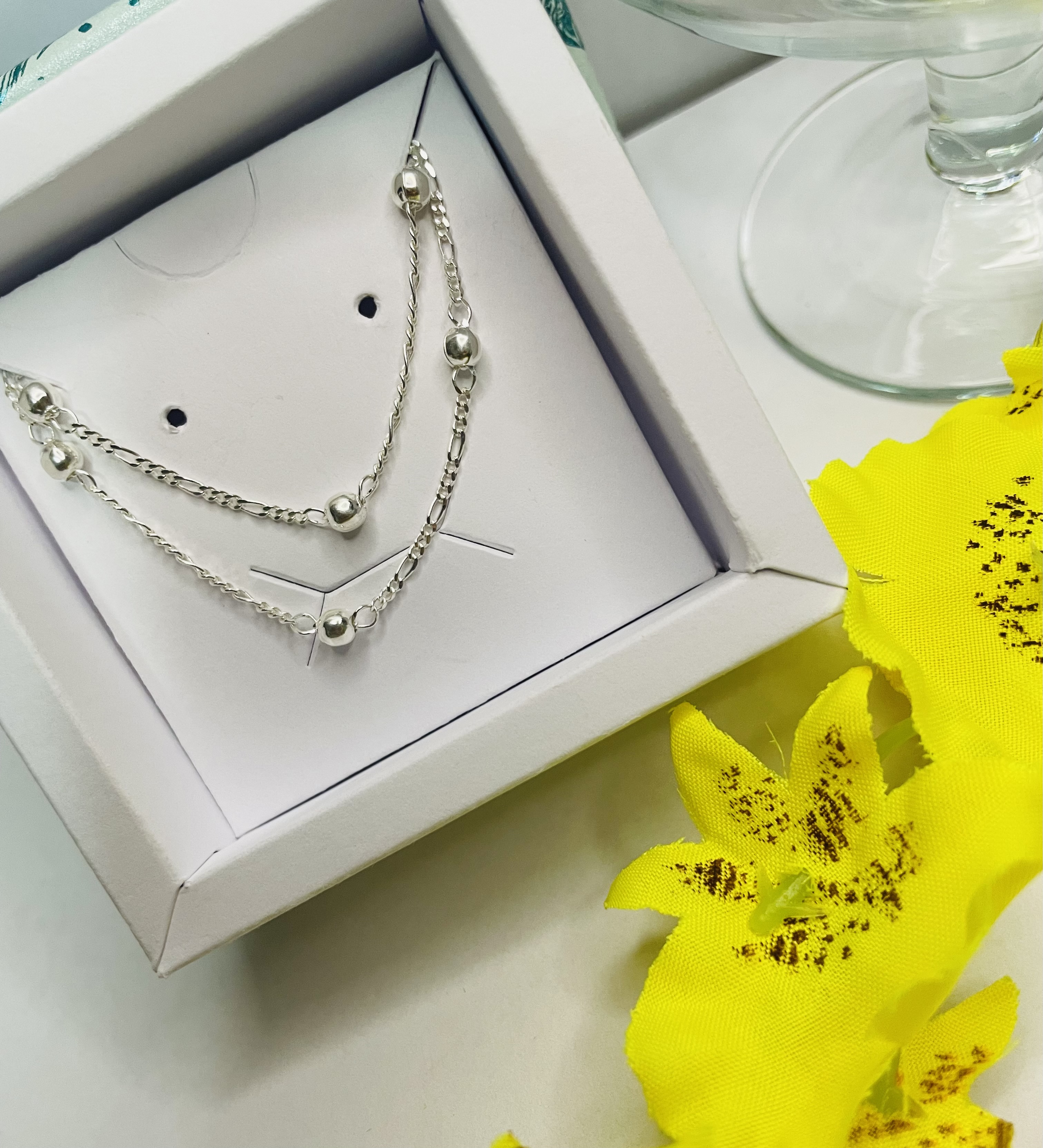 Colar com bolinhas em prata 925.